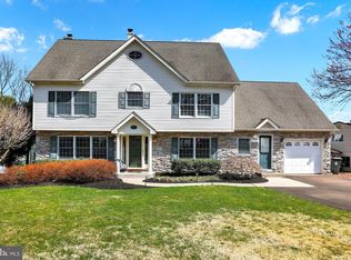 410 Holly Knoll Dr, Churchville, PA 18966