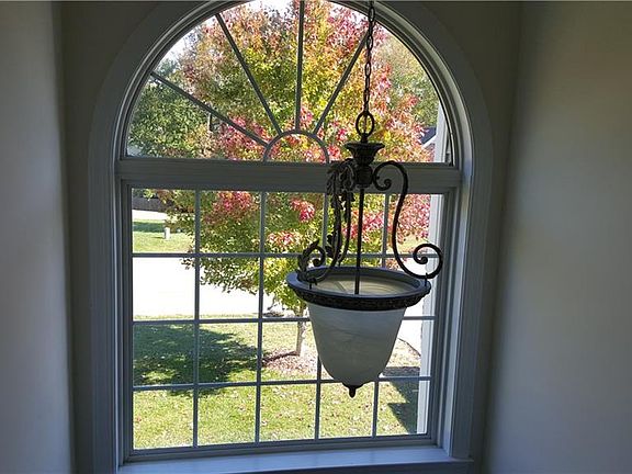 3rd image of 1518 Guinness Dr