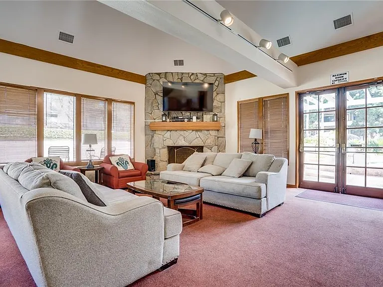 2571 Plaza Del Amo #209 — Photo 30