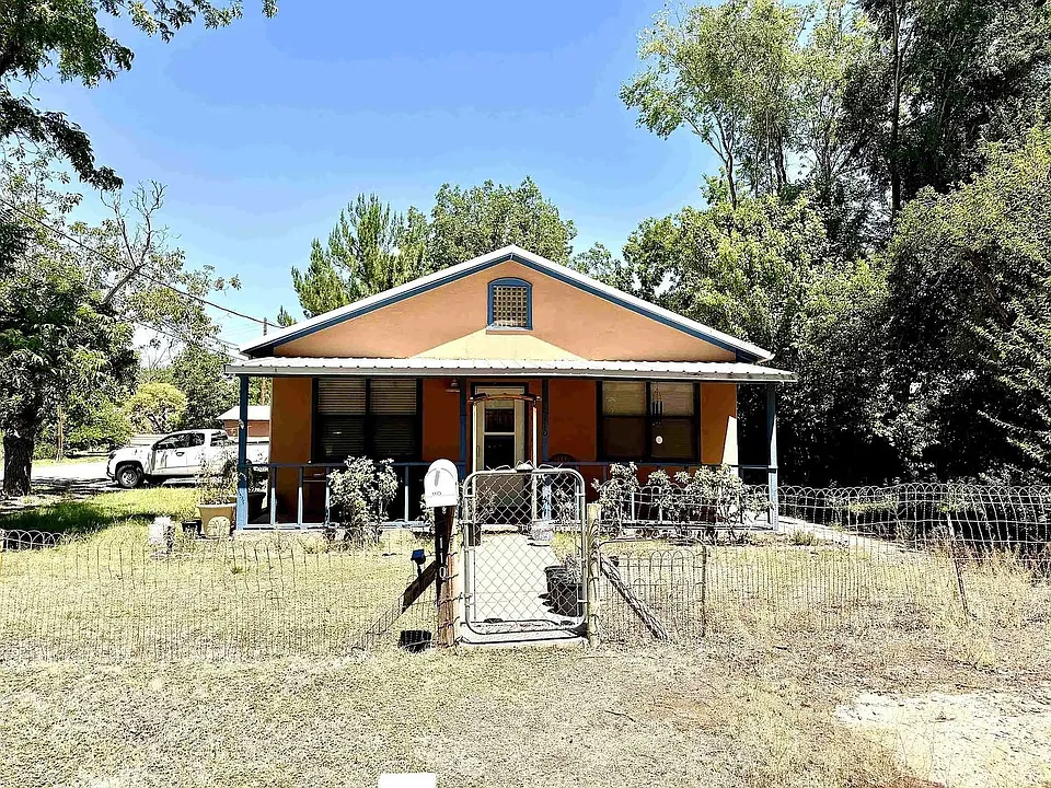 110 Duran Ave