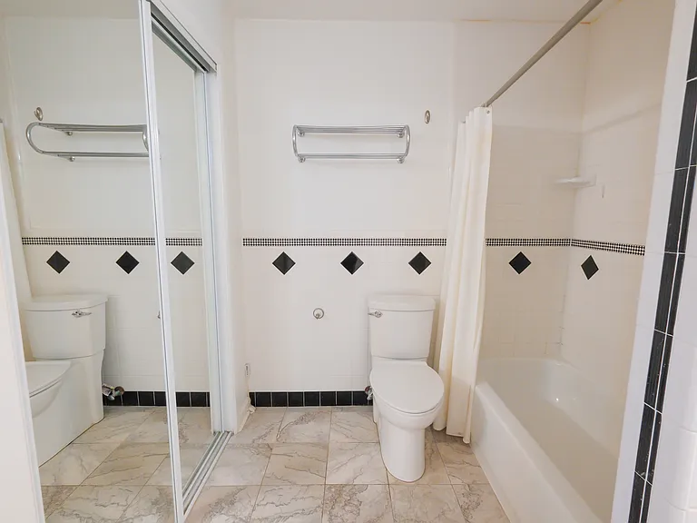 3900 Dexter Ave — Photo 11