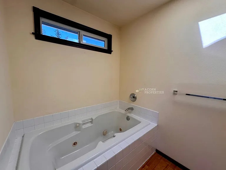 1331 SW Harbor Vista Cir — Photo 36