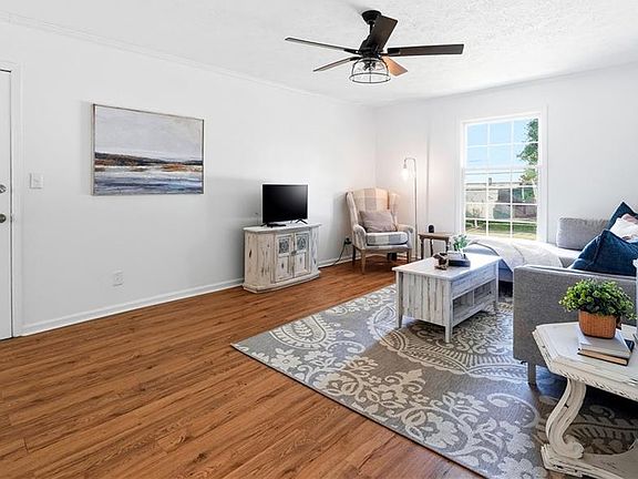 3rd image of 6700 Roswell Rd Unit 28G