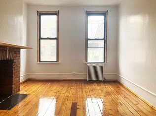 69 Green St #3A, Brooklyn, NY 11222