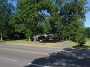 2800 N Hutchinson St, White Hall, AR 71602