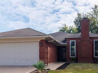 1521 Briarcrest Dr, Grapevine, TX 76051