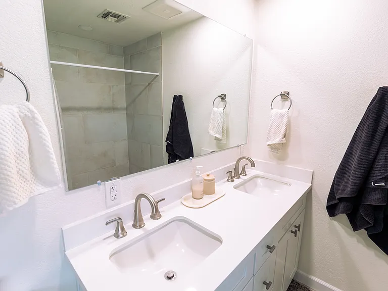 7244 E Coronado Rd — Photo 14