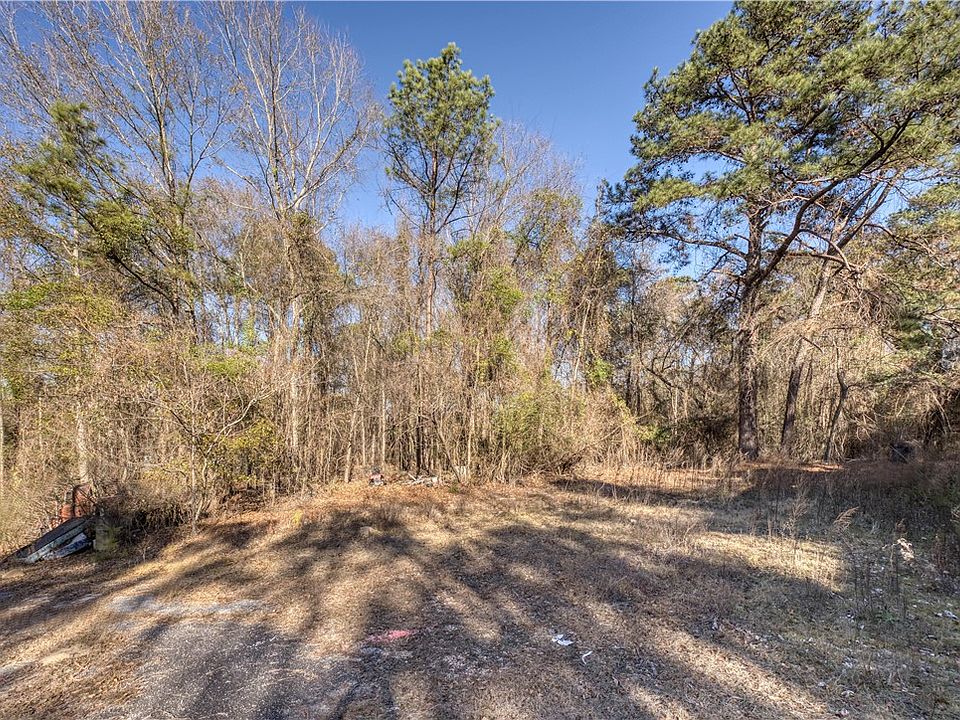 1st image of 627 Lee Road 15