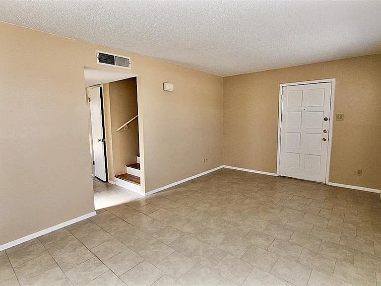6925 Escondido Dr #A — Photo 6