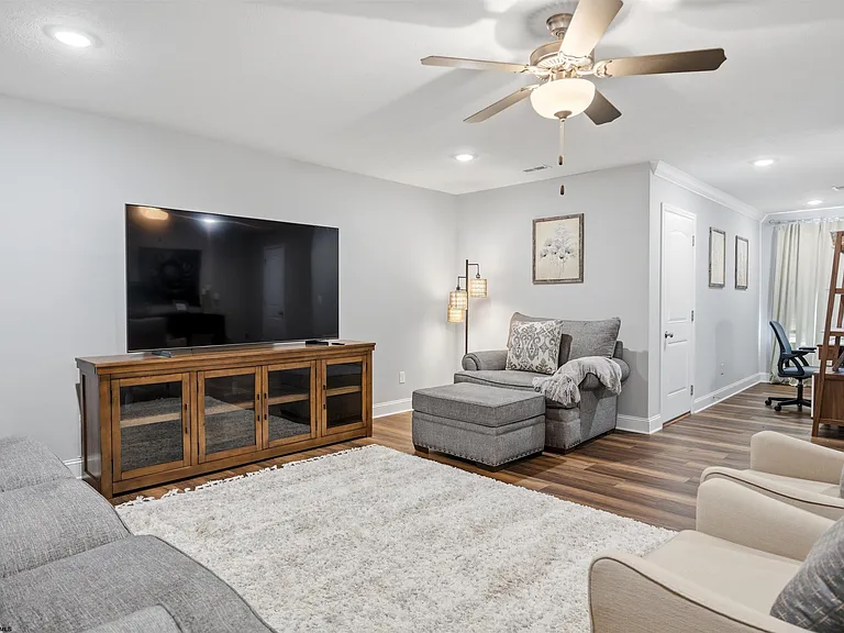 103 Red Oak Ln — Photo 36