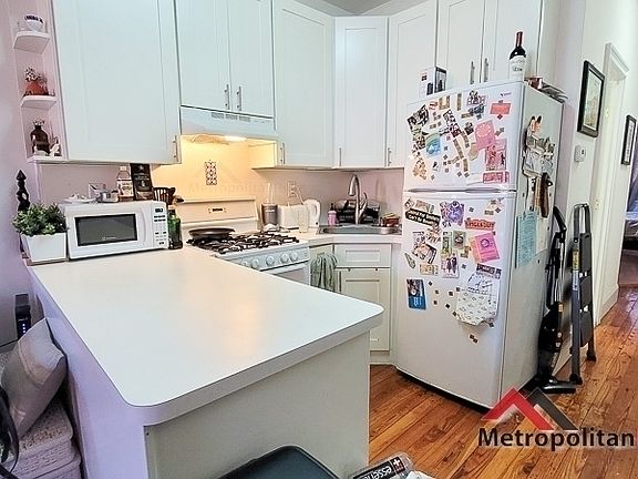3rd image of 1502 8th Ave #4