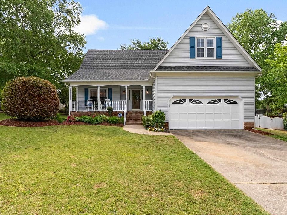 1st image of 108 River Park Ln