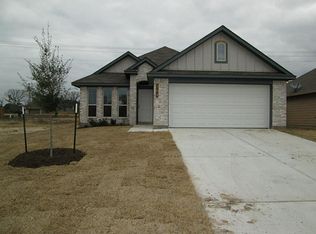 104 Oakwood Ct, Huntsville, TX 77320