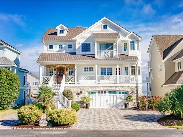 7 Channel Ln, Hampton, VA 23664