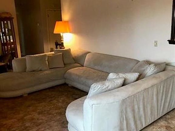 4th image of 2316 W Lakeshore Dr