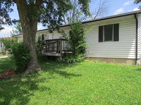 2nd image of 1211 Falcon Dr