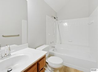 12660 Camden Ave, Omaha, NE 68164