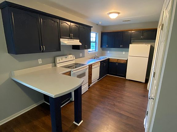 3rd image of 1854 Lee Road 42