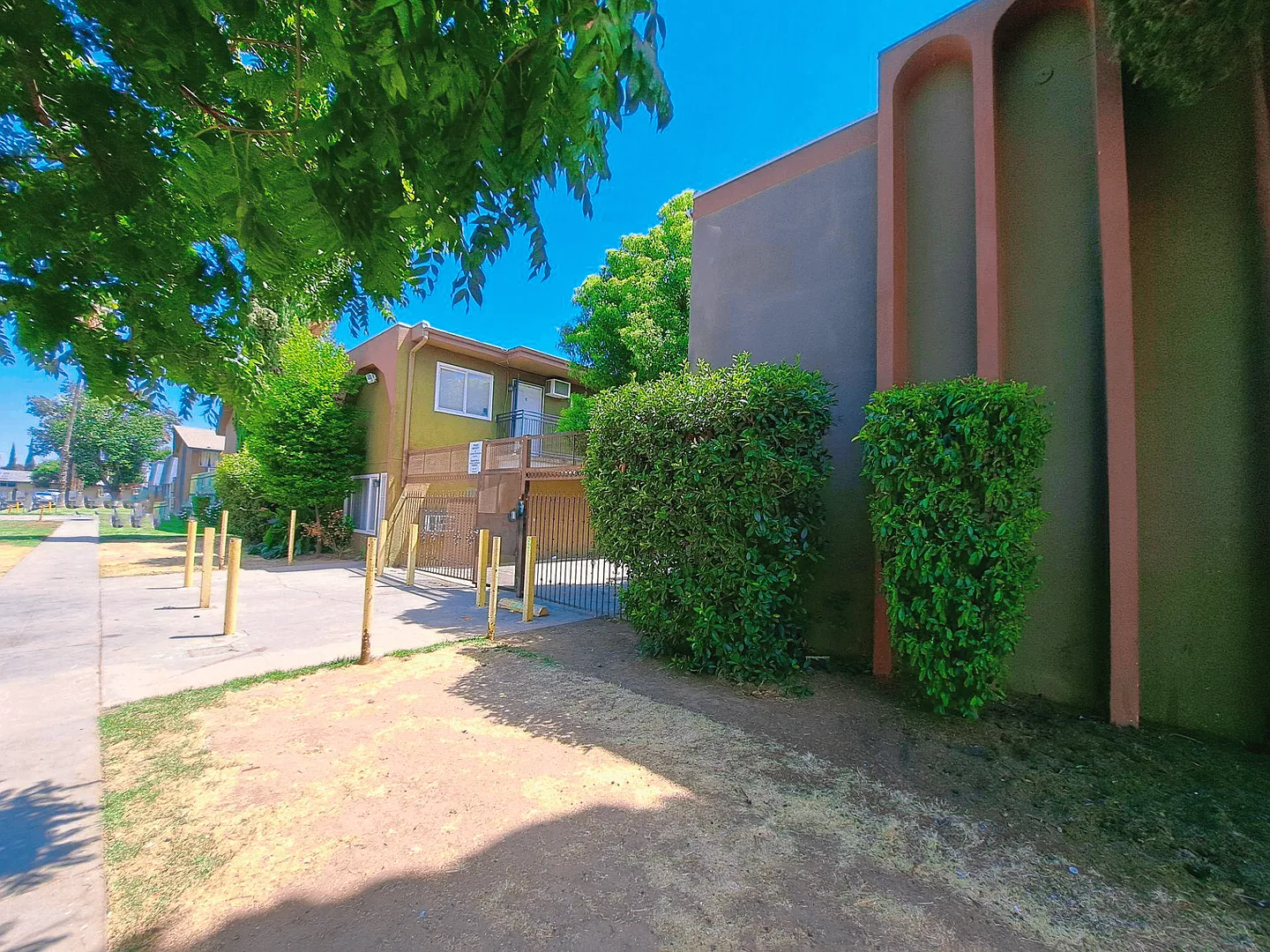 1331-1349 E San Bruno Ave — Photo 2