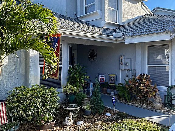 2nd image of 3679 Oakhill Dr