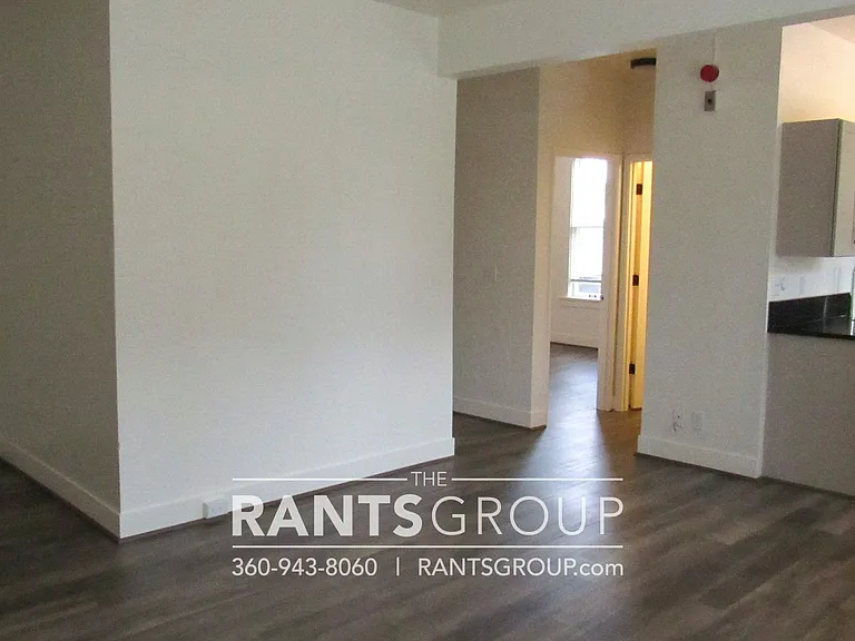 Thompson Apartments — Photo 48