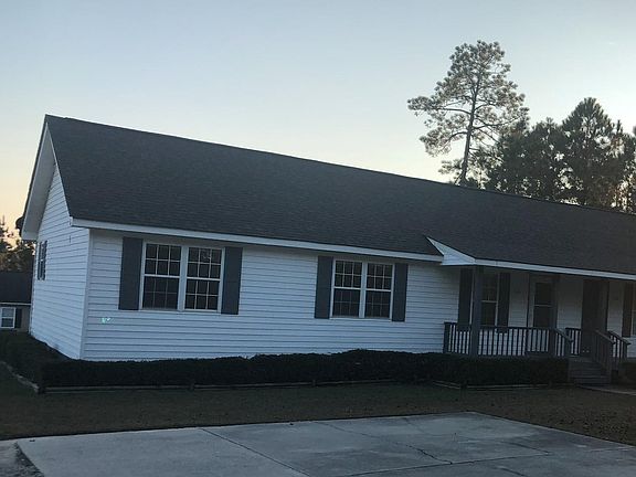 2nd image of 116 Glenn Brooke Ln