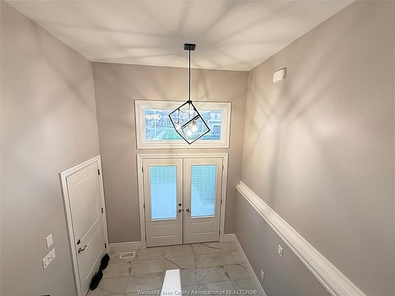 3rd image of 117 Reed St