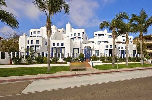 2nd image of 5439.5 La Jolla Blvd
