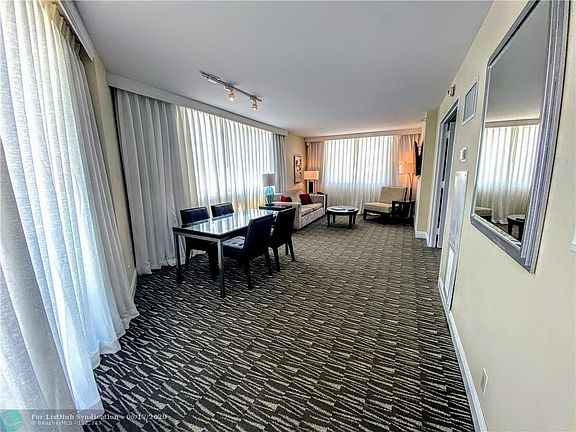 3rd image of 2670 E Sunrise Blvd #601