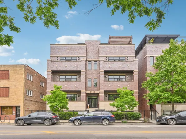 2712 W Montrose Ave #2W, Chicago, IL 60618