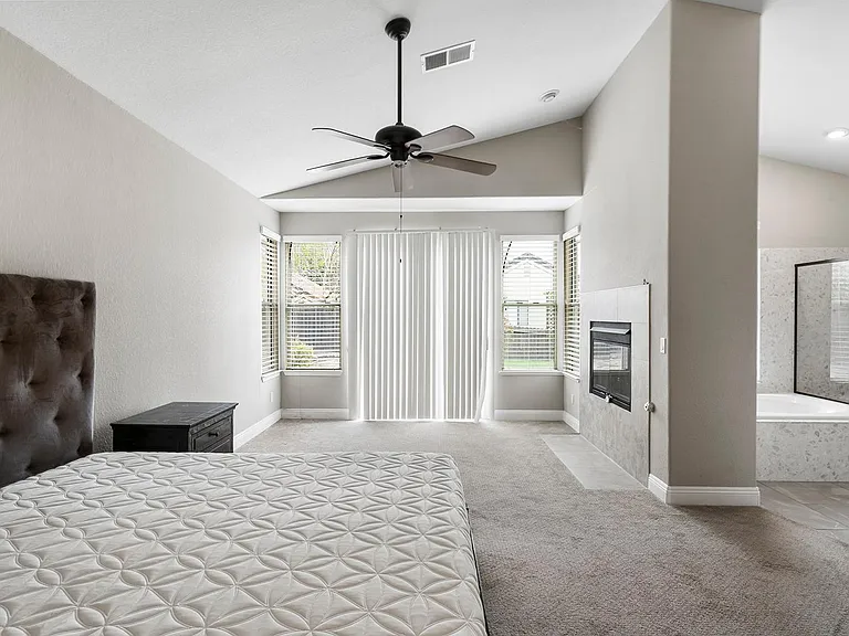 129 Biscayne Way — Photo 24