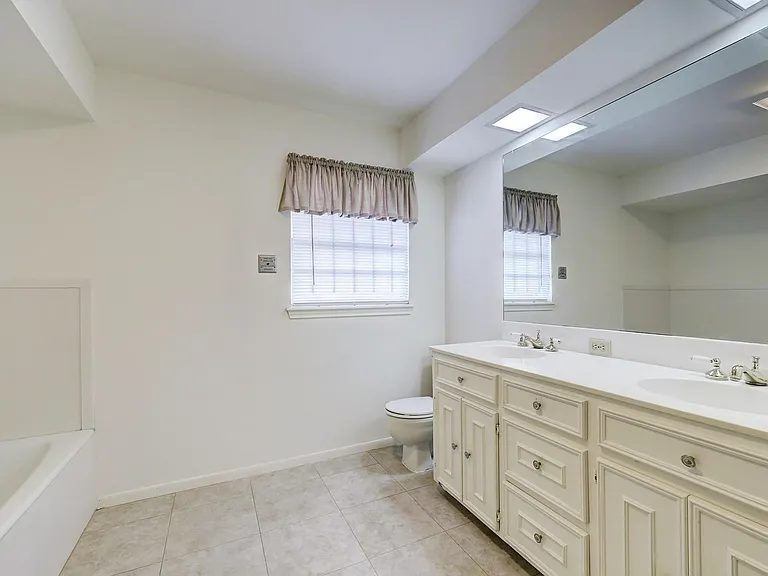4002 Portsmouth Ave — Photo 15