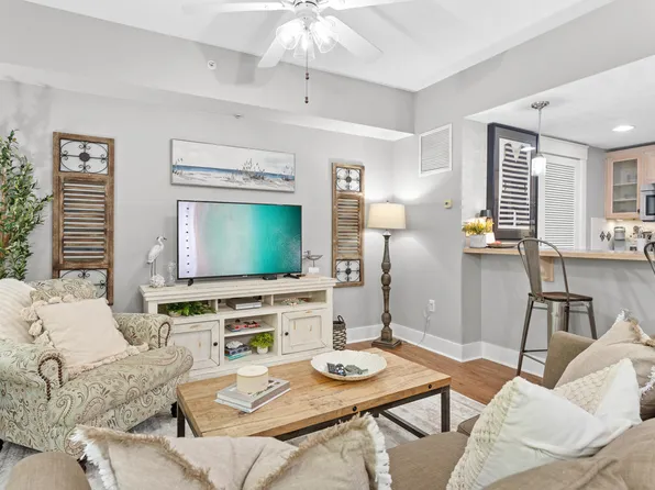 9300 Baytowne Wharf Blvd Unit 313, Miramar Beach, FL 32550