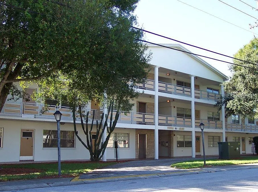 911 Washington Ave #305