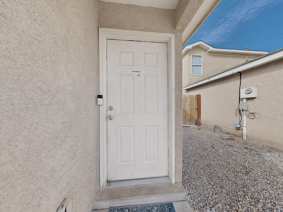 5th image of 619 Red Bluff Avenue SW