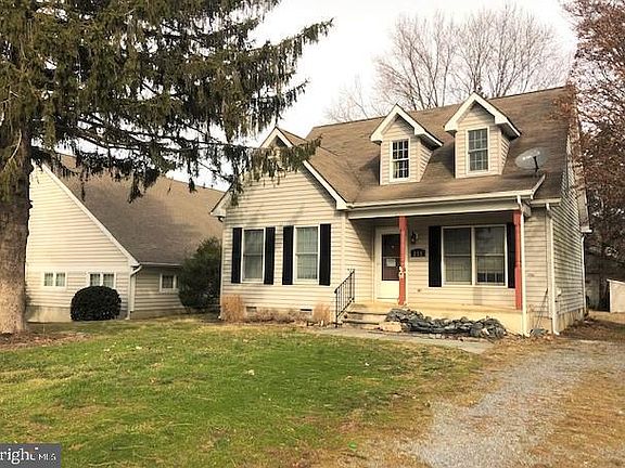 3rd image of 211 Melvin Ave