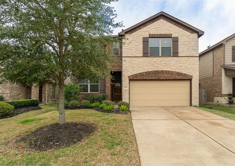 1st image of 27155 Harvest Pointe Ln
