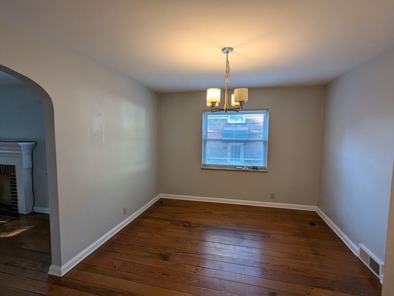 5th image of 1124 Covedale Ave #1