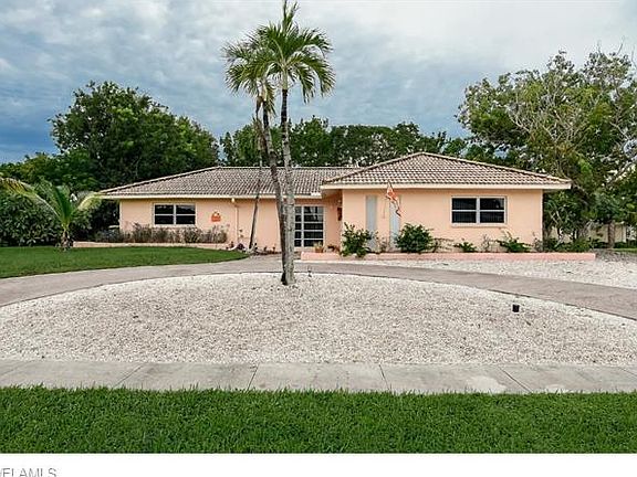 2nd image of 298 W Flamingo Cir