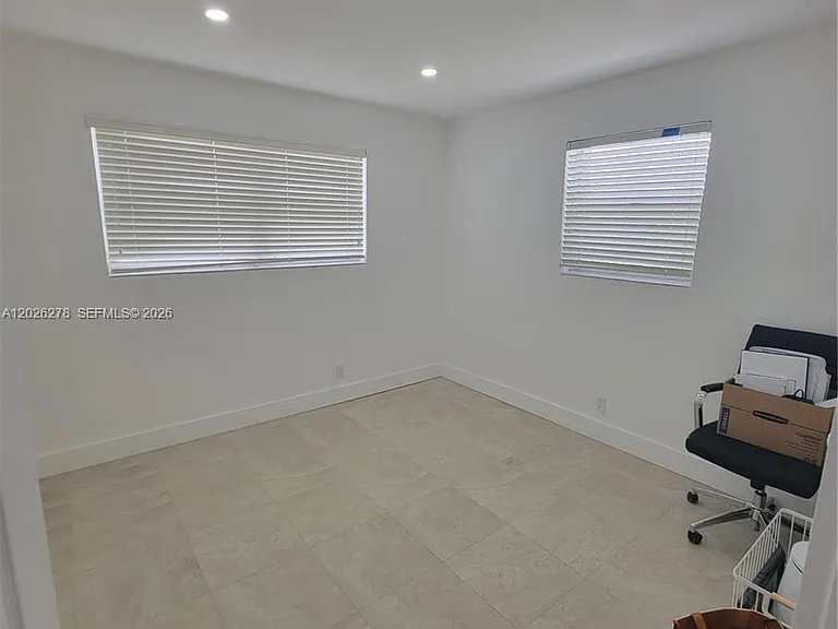 1052 SW 79th Ave — Photo 10