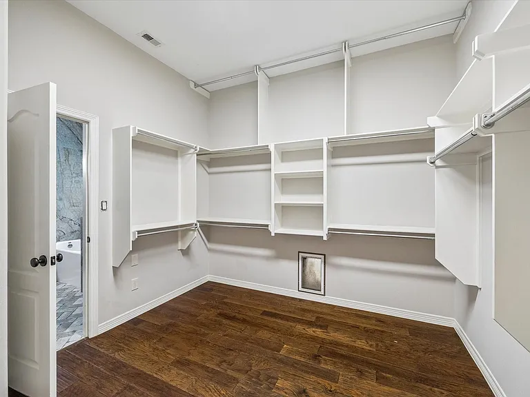 1735 Sylvia Springs Ln — Photo 29