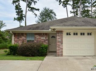 8393 Garrett Dr, Tyler, TX 75703