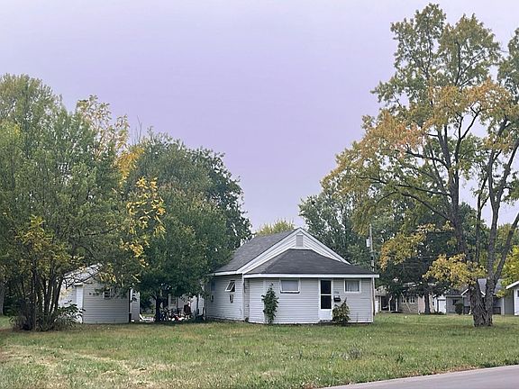 3rd image of 3502 S Home Ave