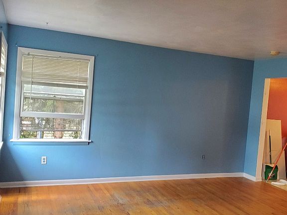 3rd image of 323 N Arthur Ave