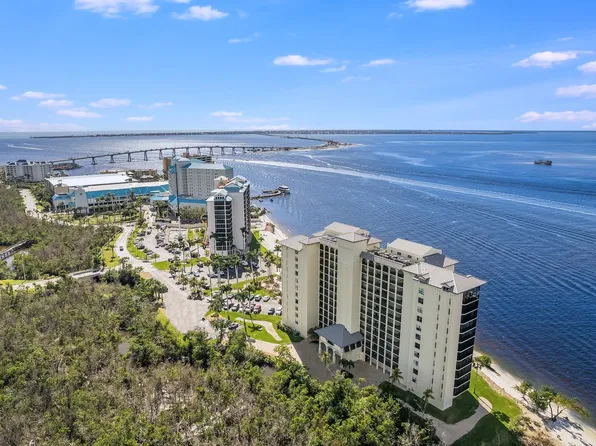 17080 Harbour Pointe Dr #1212, Fort Myers, FL 33908