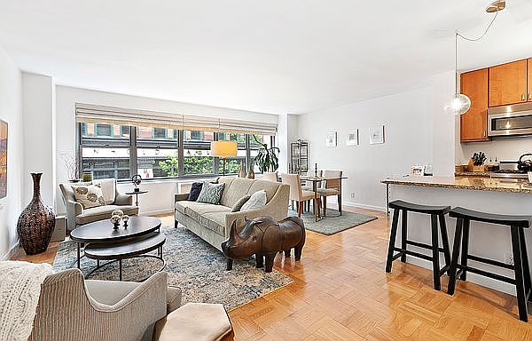1st image of 60 W 13th St APT 5C