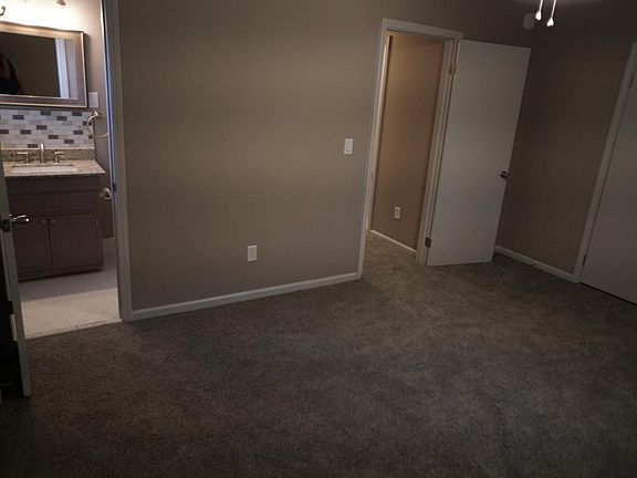 5th image of 4907 Rock Haven Dr