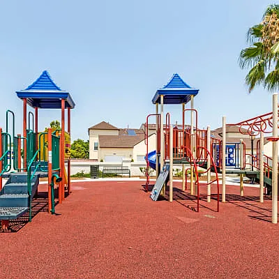 Gateway Village - Military Housing — Photo 19