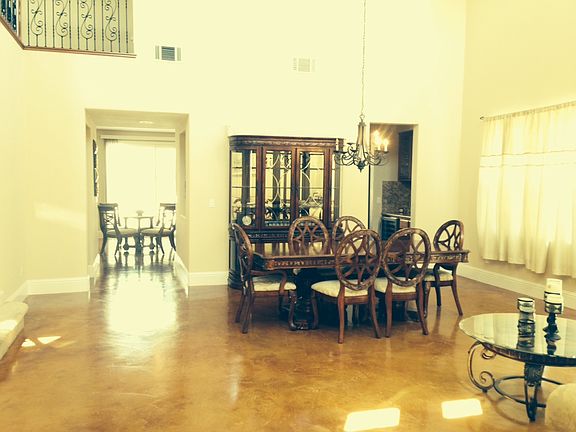5th image of 15827 Crescent Park Cir