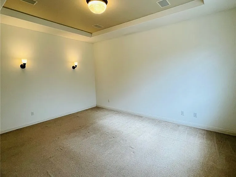 7114 Forest Glen Dr — Photo 7